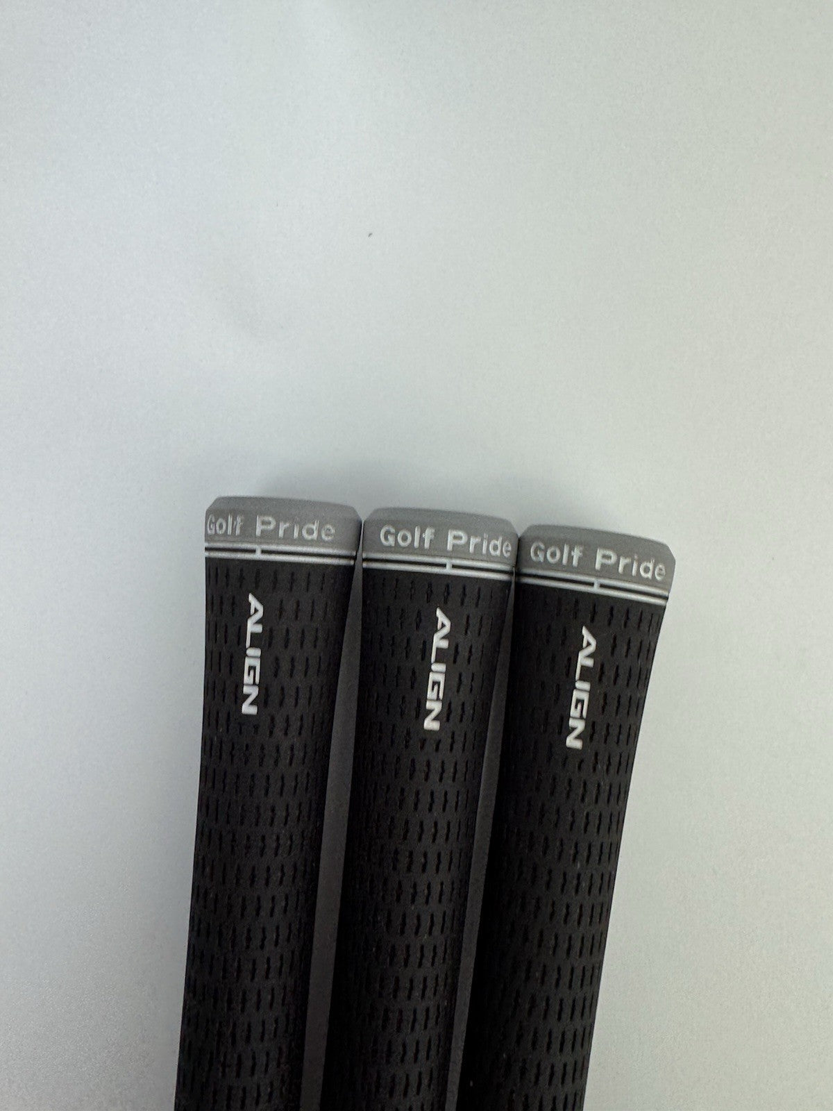 Good Pride Tour Velvet Align Grips (3) Standard Callaway /Pulled /341683