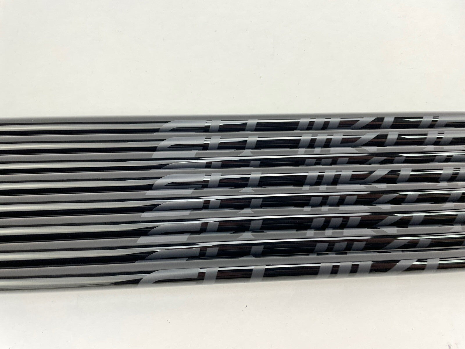 Fujikura Pro 63i Iron Shaft Set (8) Regular Flex Graphite/0.370 /Brand New1