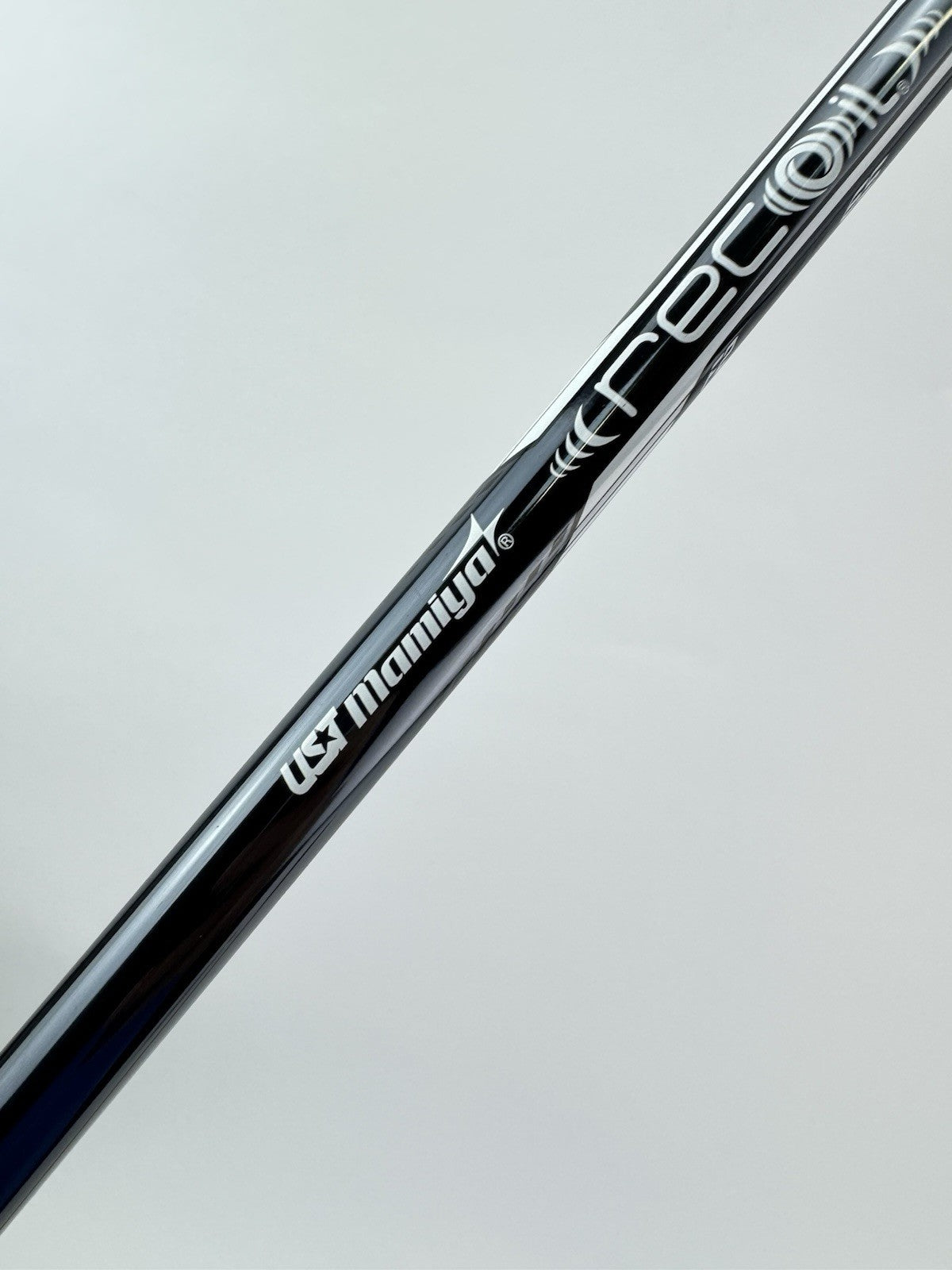 UST Recoil Dart Iron Shaft 65 F2 Senior Flex Graphite 35.75”/0.355 Tapered/285881