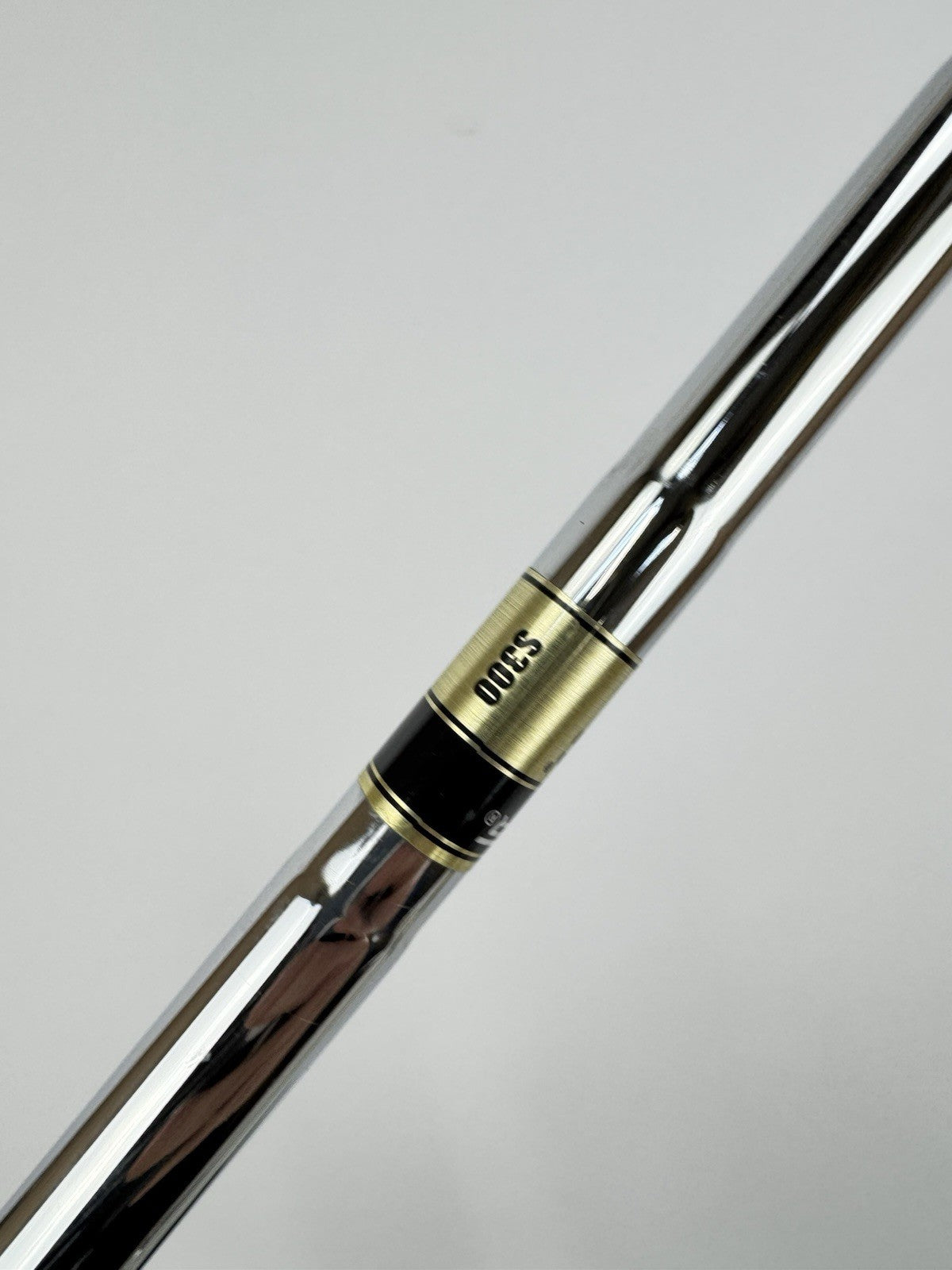 Dynamic Gold S300 Iron Shaft Stiff Flex Steel 35.75” /0.370 Parallel /328382