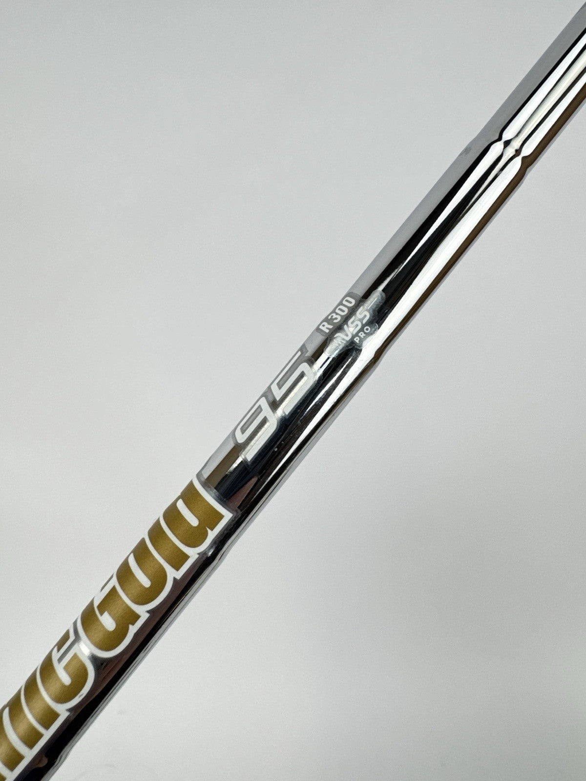 Dynamic Gold 95 Iron Shaft Vss Pro Regular Flex Steel 35.75/0.355 Tapered /332807