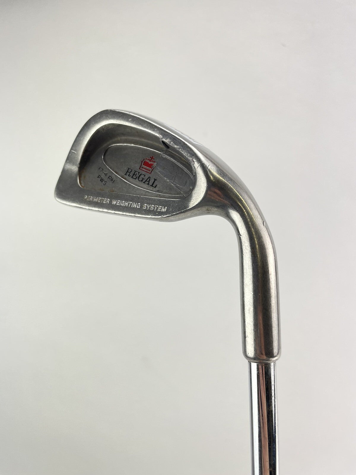 Regal Golf 2 Iron Regular Flex Steel Shaft /Right Handed /New Grip /195473