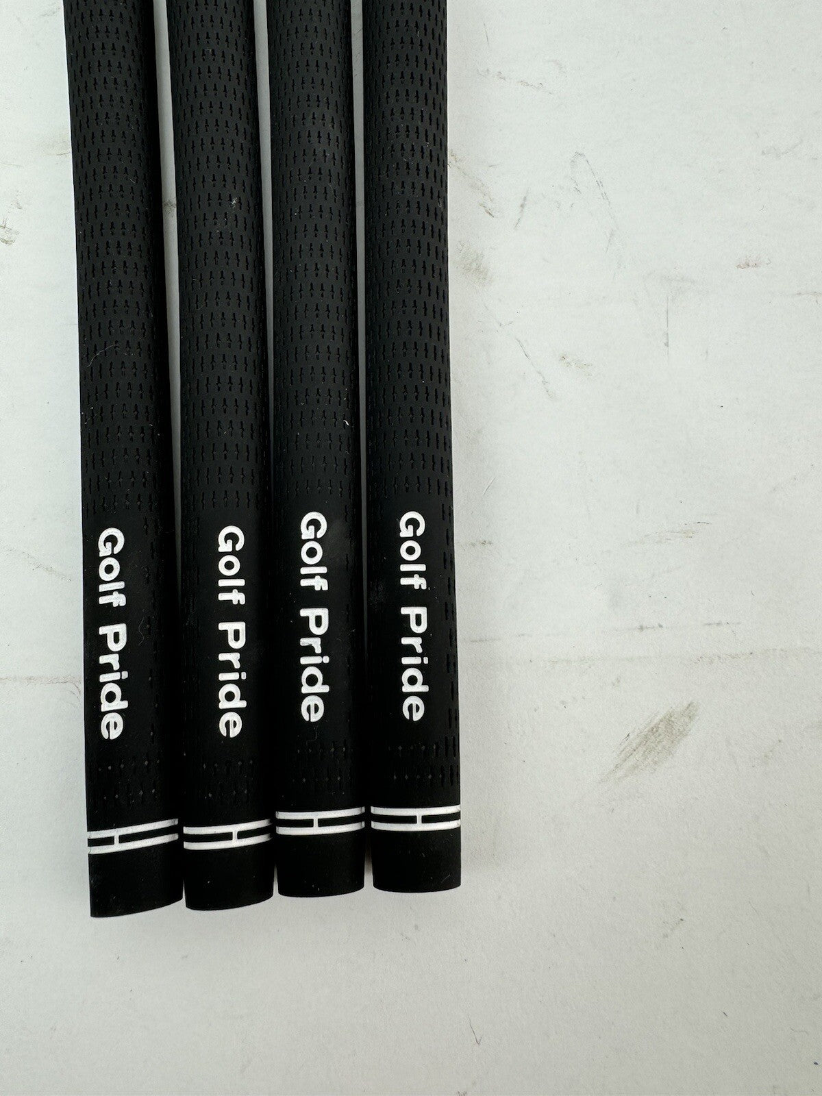 Golf Pride Tour Velvet Golf Grips (4) Black /60R /Mens Standard /New /195881