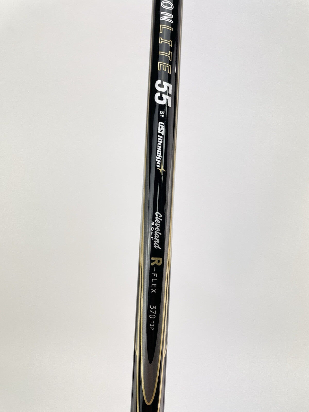 Cleveland 588MT 4 Iron Left Handed UST Regular Flex Graphite /New /1652414