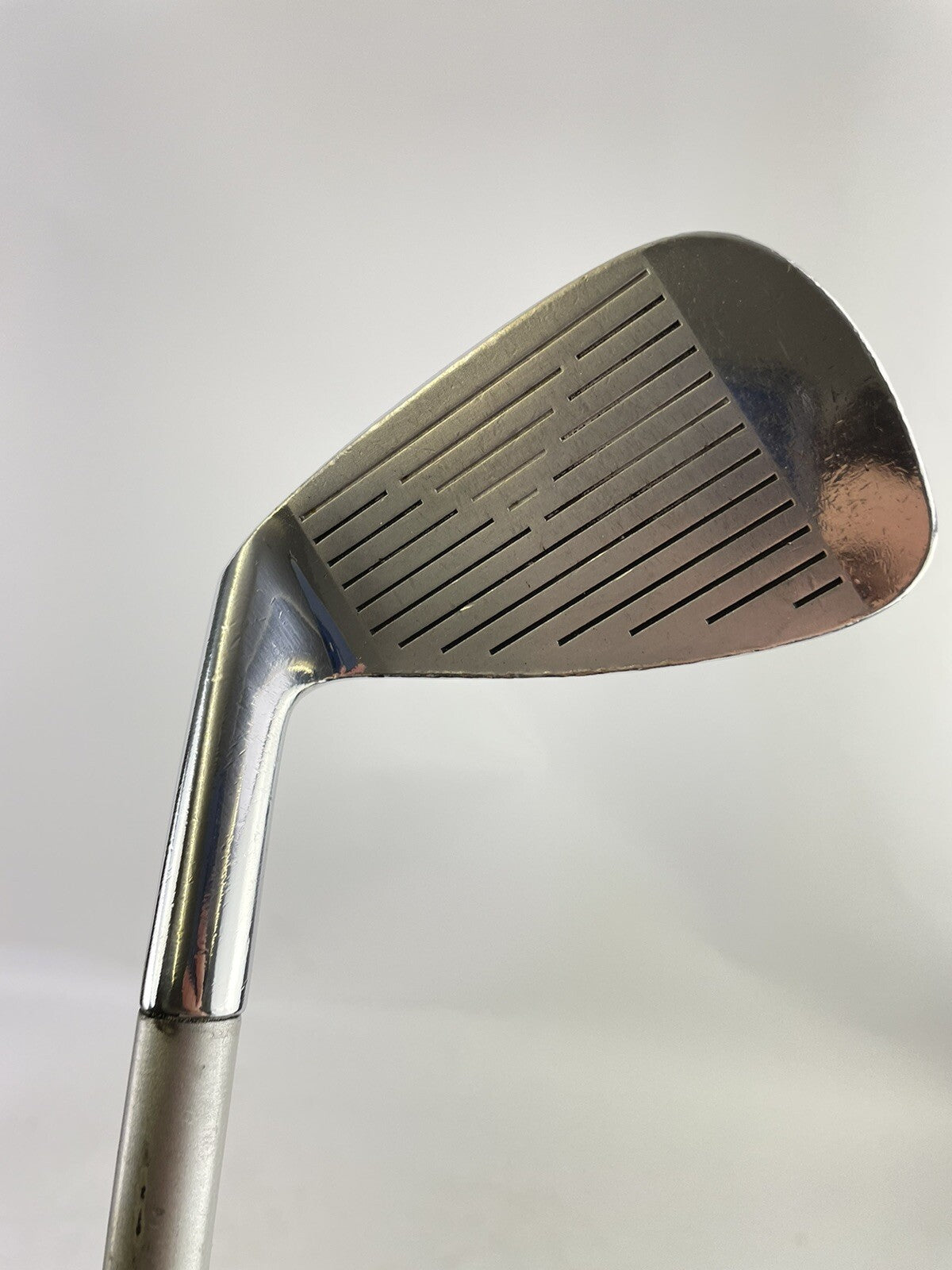 Wilson Staff Forged 4 Iron RM Midsize Stiff Graphite /Right Handed New Grip/72039