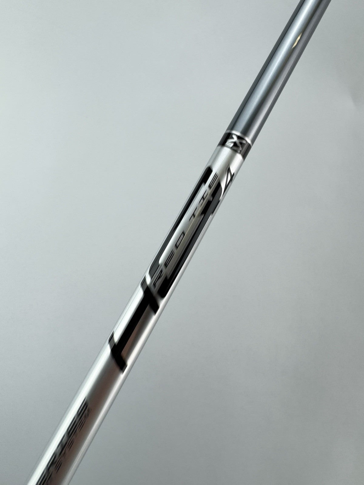 Matrix Ozik Hybrid Iron Shaft Red Tie X Flex Graphite 42 /0.370 Parallel /215103