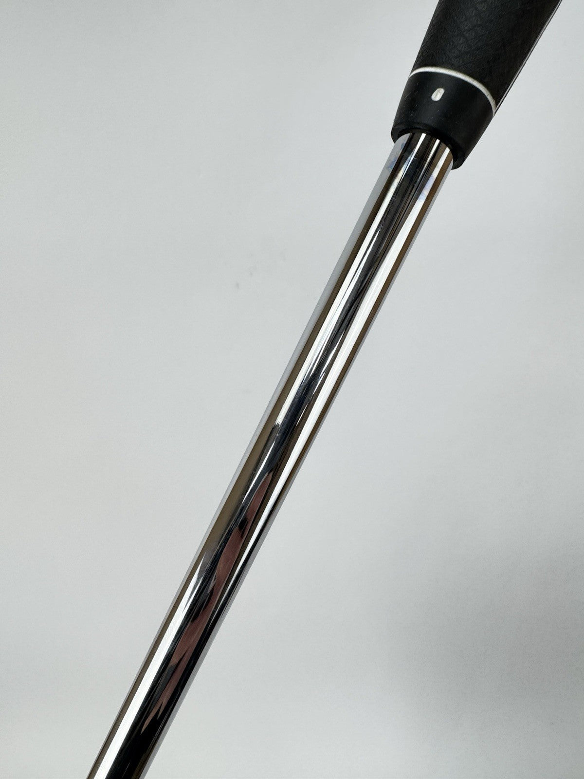 Odyssey White Hot Putter 34.5” Blade Center Shafted /Right /New Grip /3353415
