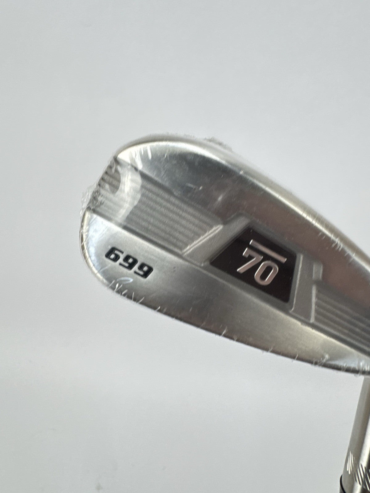 Sub 70 699 V2 4 Iron 20* Aldila Rogue Regular Graphite /Right Handed /339804