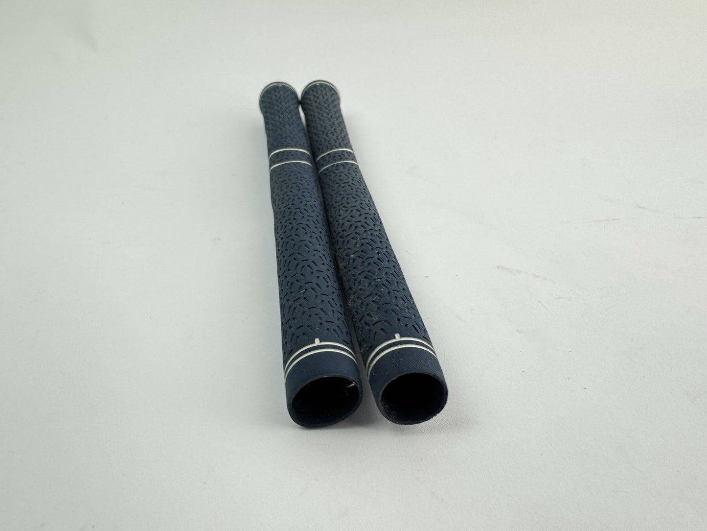 Lamkin Ladies Golf Grips (2) ST Soft Undersize /Pulled /342016