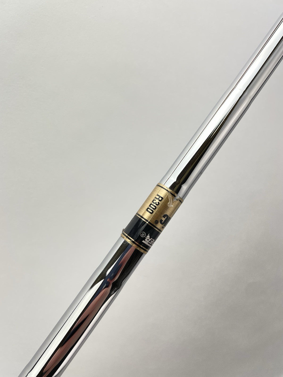 Dynamic Gold R300 Iron Shaft Regular Flex Steel 35” /0.355 Tapered /341827