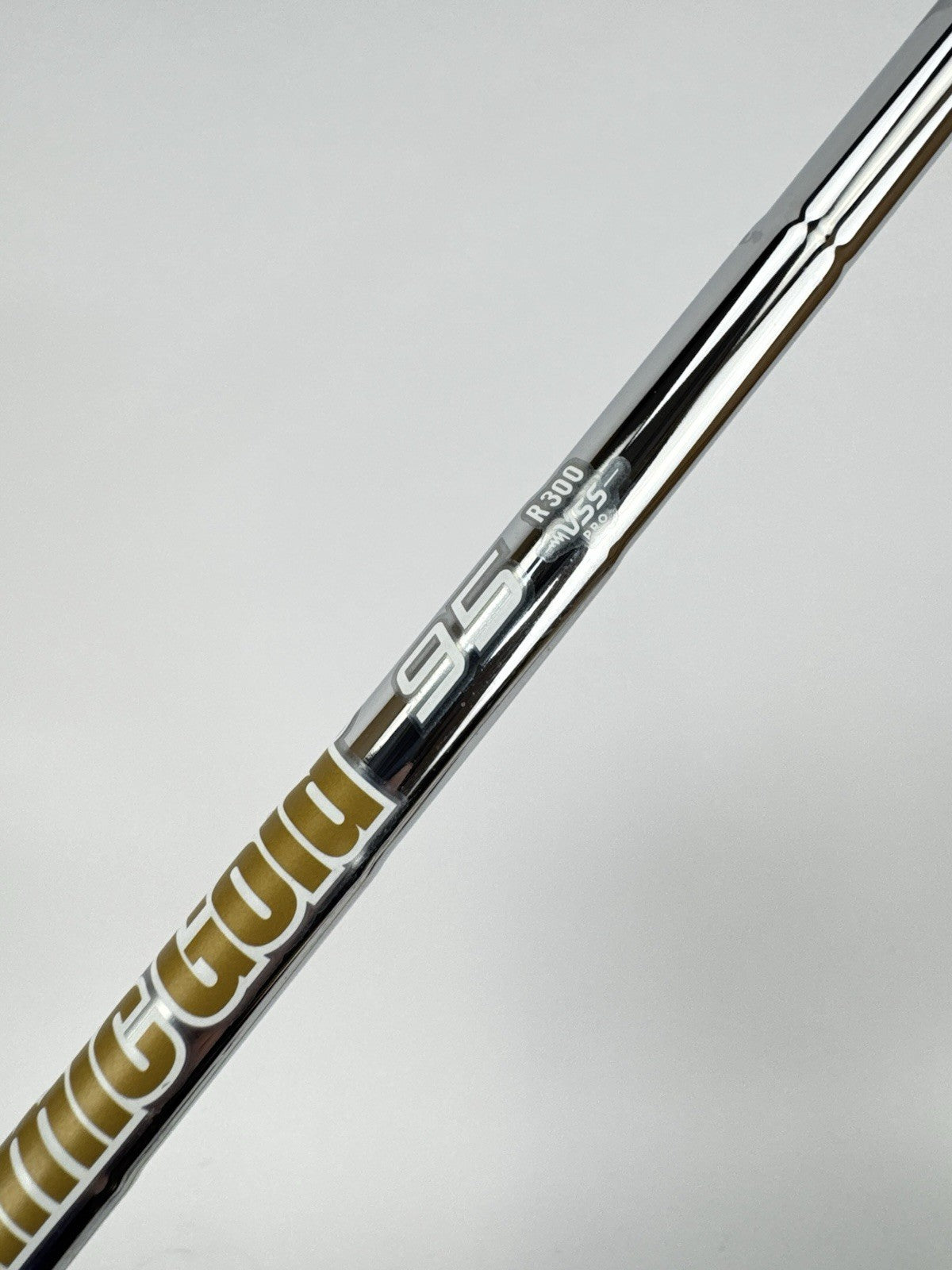 Dynamic Gold 95 Iron Shaft Vss Pro Regular Flex Steel 35.75/0.355 Tapered /332806