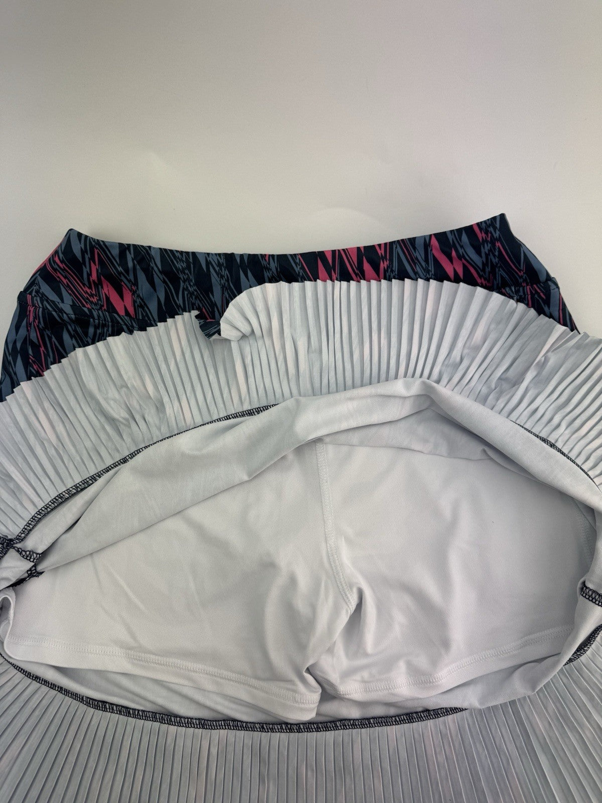 Ping Georgia Ladies Golf Skort UK Size 6/ Pleated/  Navy Multi/ Brand New/ 3092010