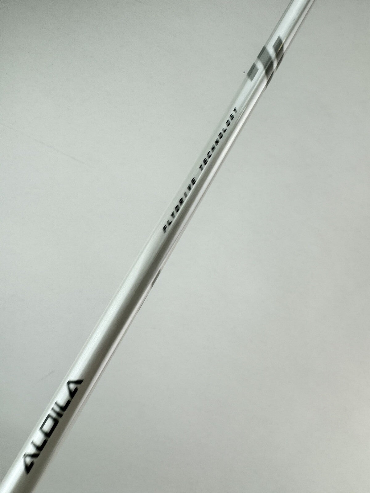 Titliest Hybrid Shaft Ladies R2 Aldila Ascent 40 Graphite 36” /191696