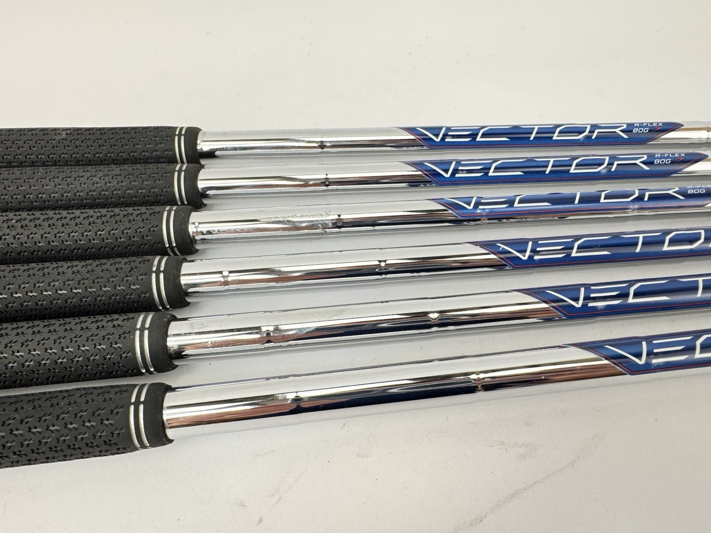 True Temper Vector Iron Shaft Set (6) 80G Regular Steel 0.370 Parallel /351546