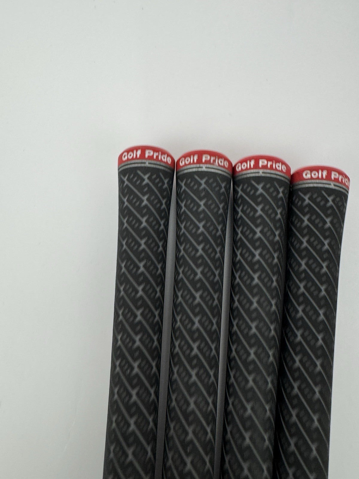 Golf Pride Z Grip Taylormade (4) Men’s Standard Grips /Grey/Red /Pulled /328424