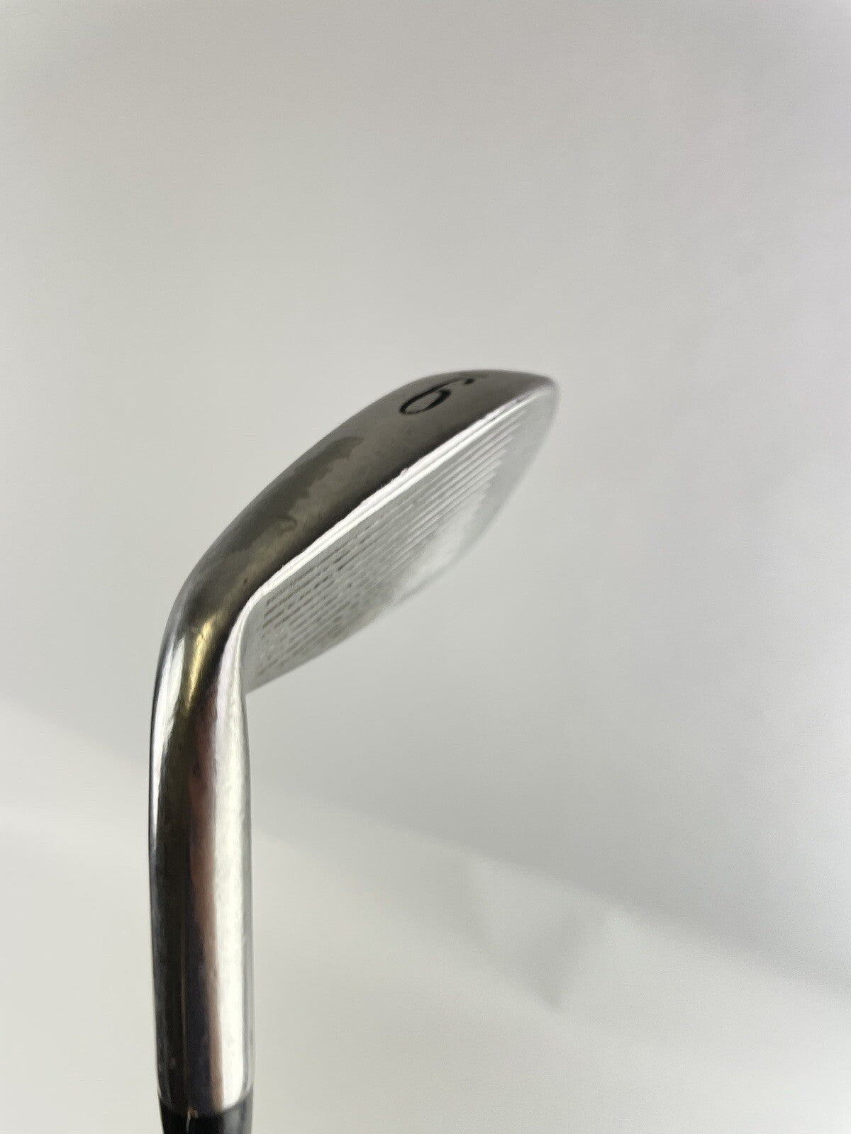 Titleist 981SL 9 Iron Dci Regular Flex Graphite /Right /New Grip /111276