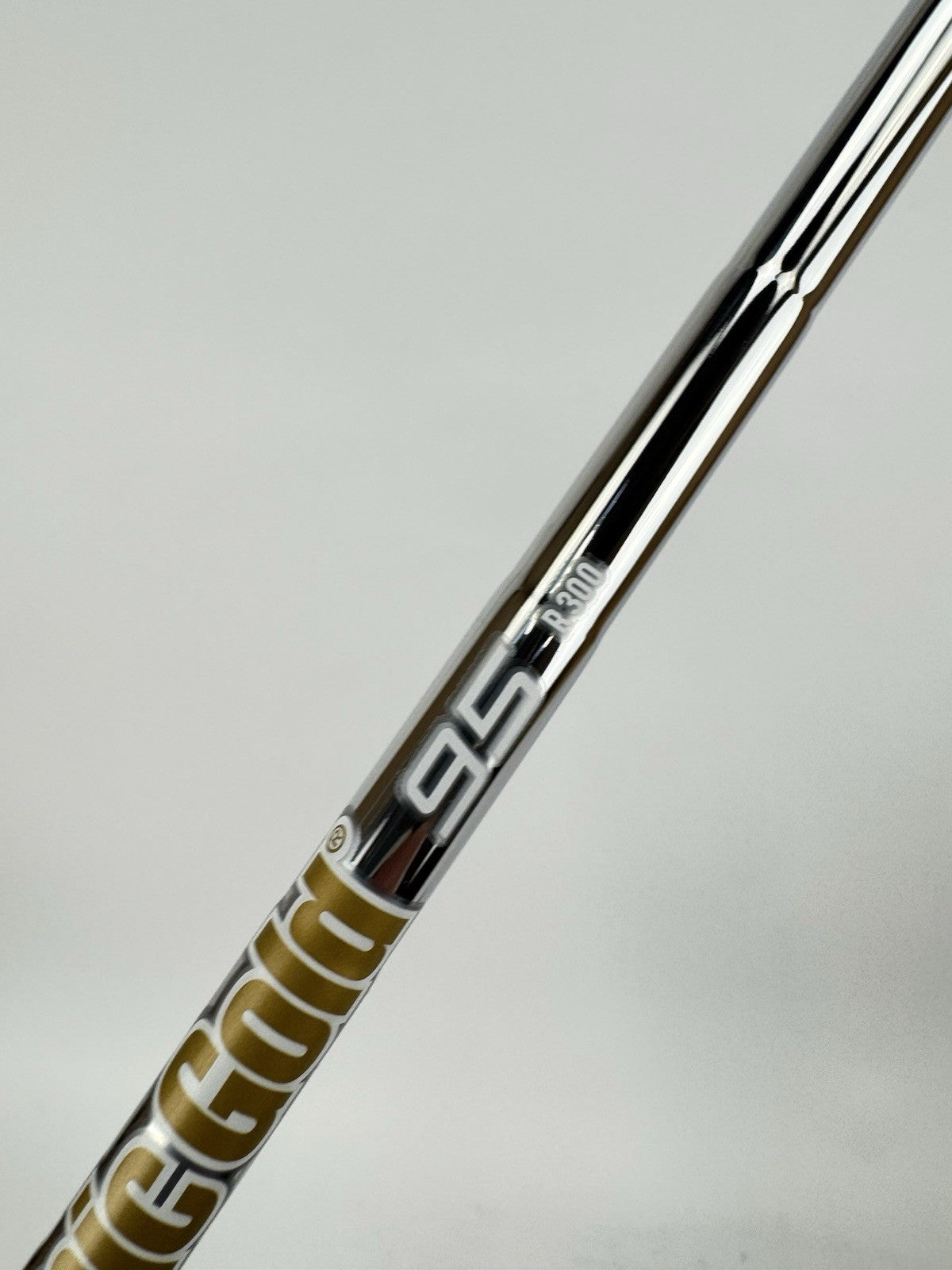 Dynamic Gold 95 Iron Shaft R300 Regular Flex Steel 35.25 /0.355 Tapered/316914