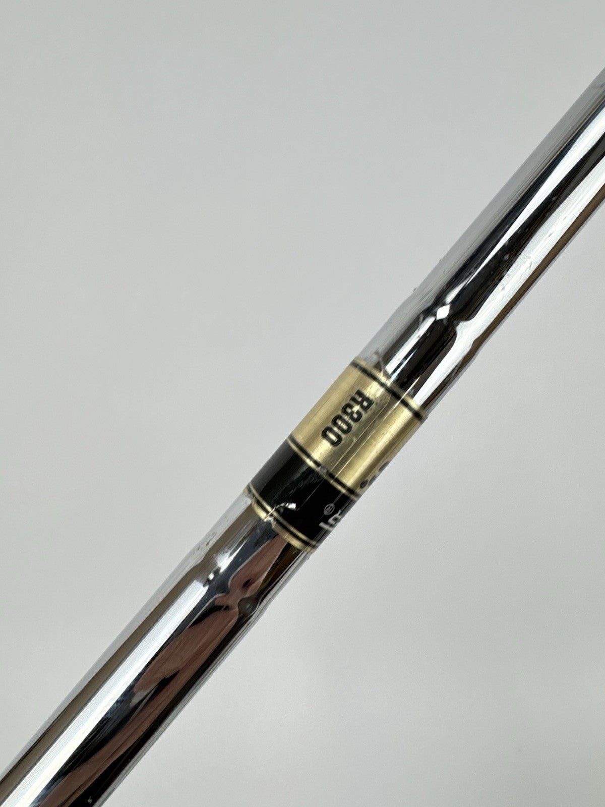Dynamic Gold R300 Iron Shaft Regular Flex Steel 35.25” /0.370 Parallel /328487