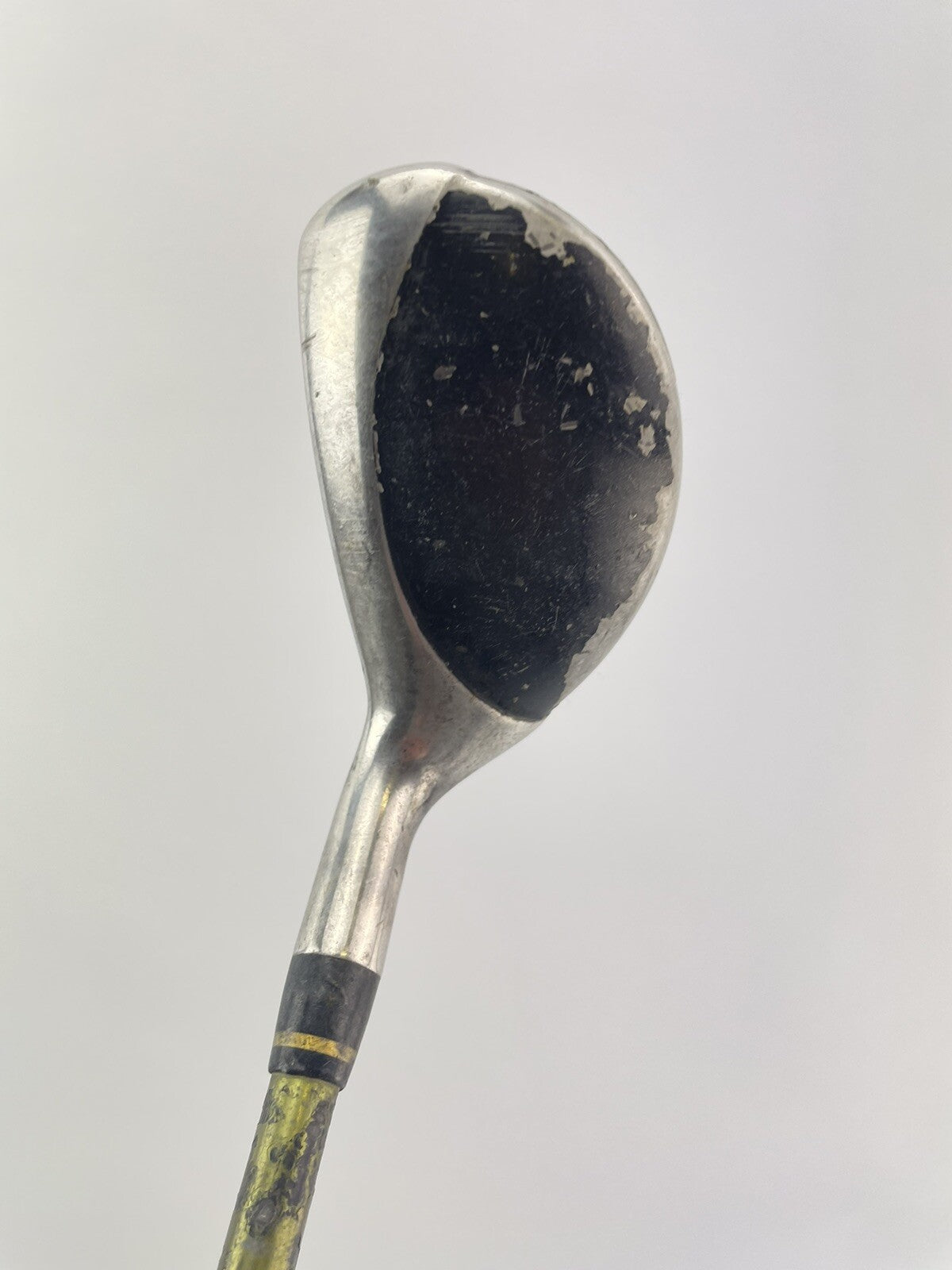 Mens Golf Hybrid 19* Attack Mid Regular Flex Graphite /Right /New Grip /215757