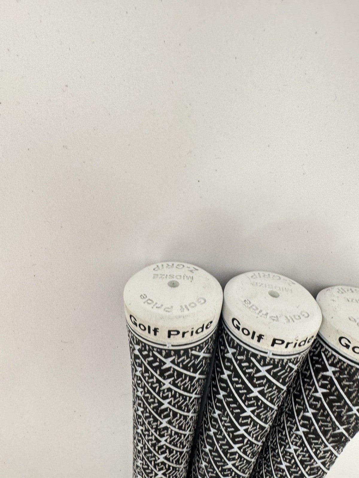 Golf Pride Z-grip Midsize Golf Grips (3) Cord /Pulled /Black/White /357064
