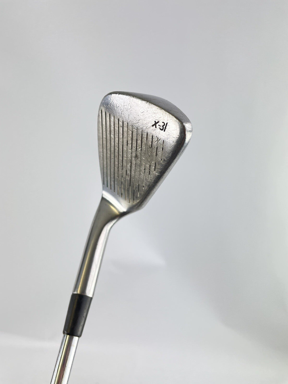 Wilson Golf Sand Wedge X31 Regular Flex Steel /Right Handed /New Grip /734210