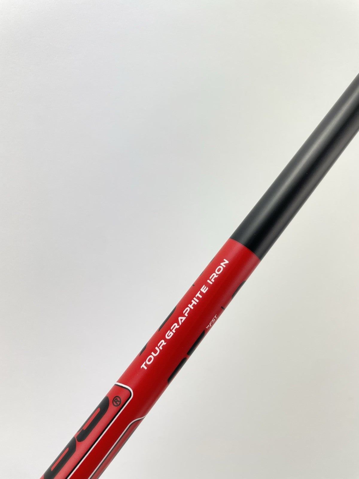 KBS Tour Graphite Iron Shaft 75 Regular Flex Graphite 35.5” /0.370 /Lamkin/291657