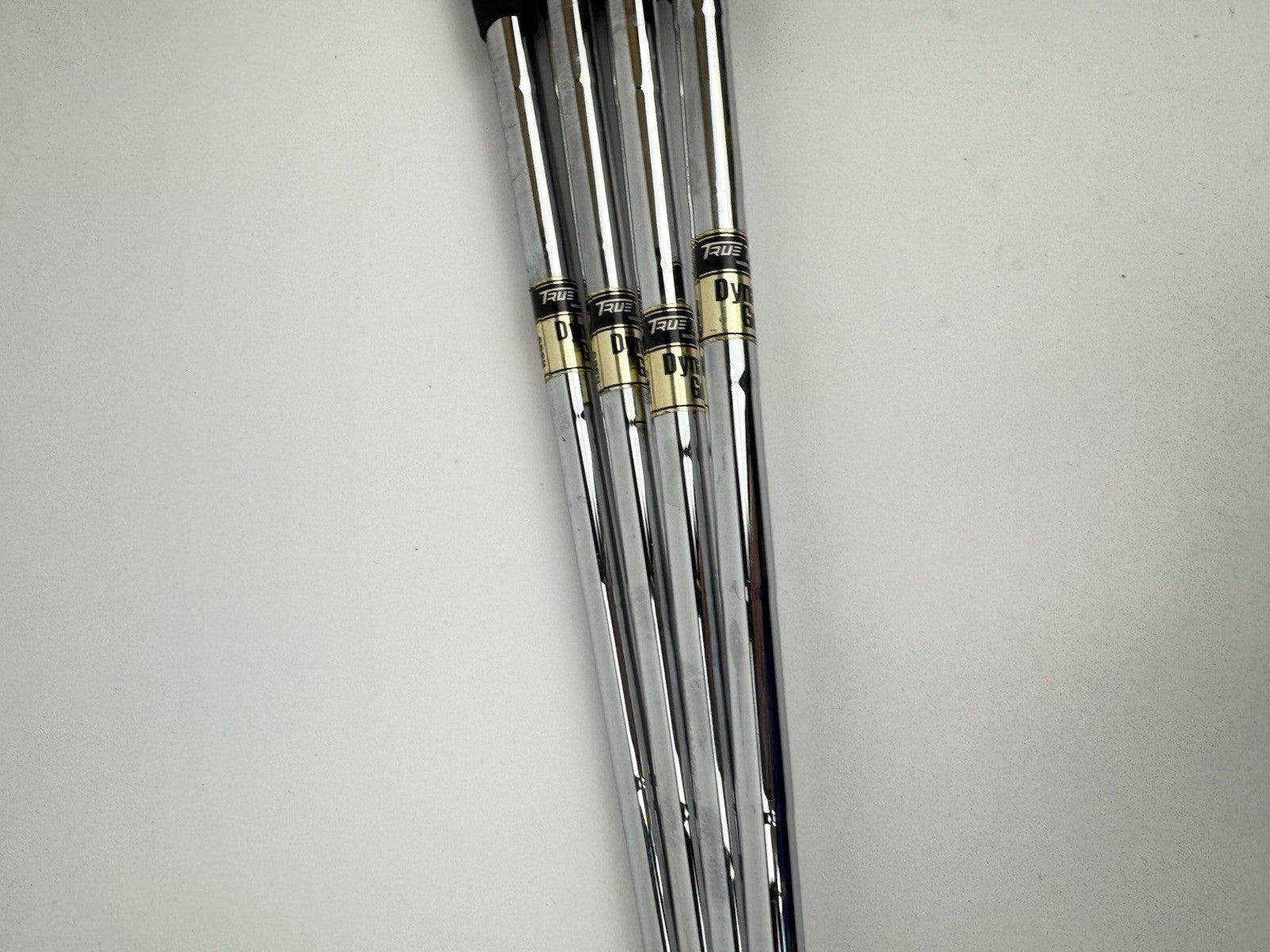 Mizuno MP62 Irons 5,7,9+PW Dynamic Gold R300 Regular Steel /New Grip /3241714