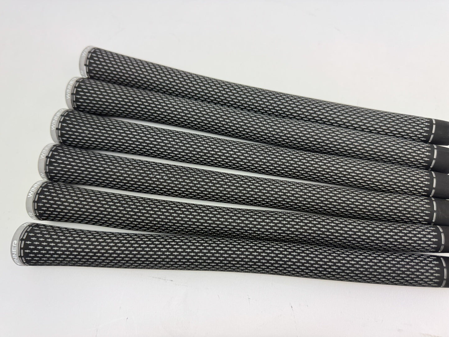 Fujikura Pro Iron Shaft Set (6) 5-PW Regular Graphite 0.355 Tapered /Grips/339276