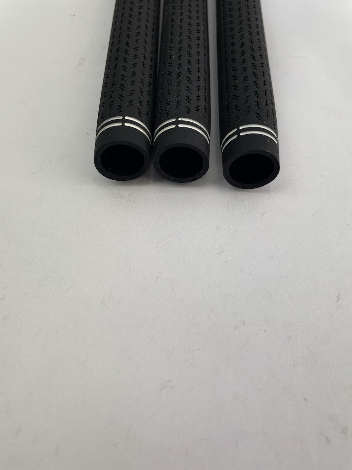 New Lamkin Golf Grips (3) Standard /+58R /Arccos Compatible /Black /White /298684