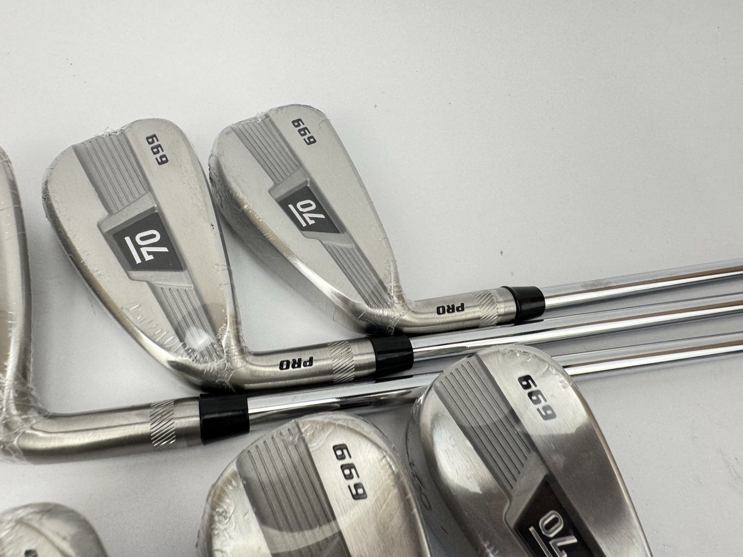 Sub70 699 Irons V2 5-PW Left Handed Elevate 95 Vss Regular Steel /New /343501