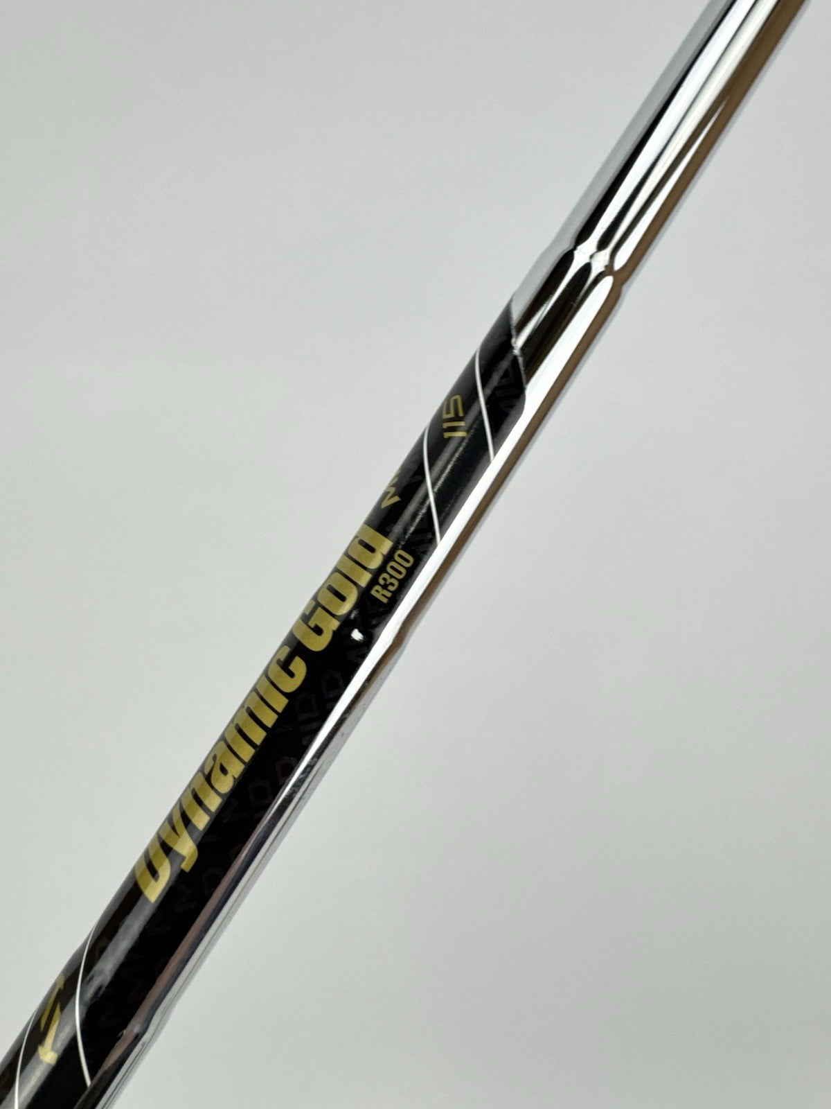 Dynamic Gold 115 Iron Shaft Mid R300 Regular Flex Steel /Pured/ 36” /0.355/312396