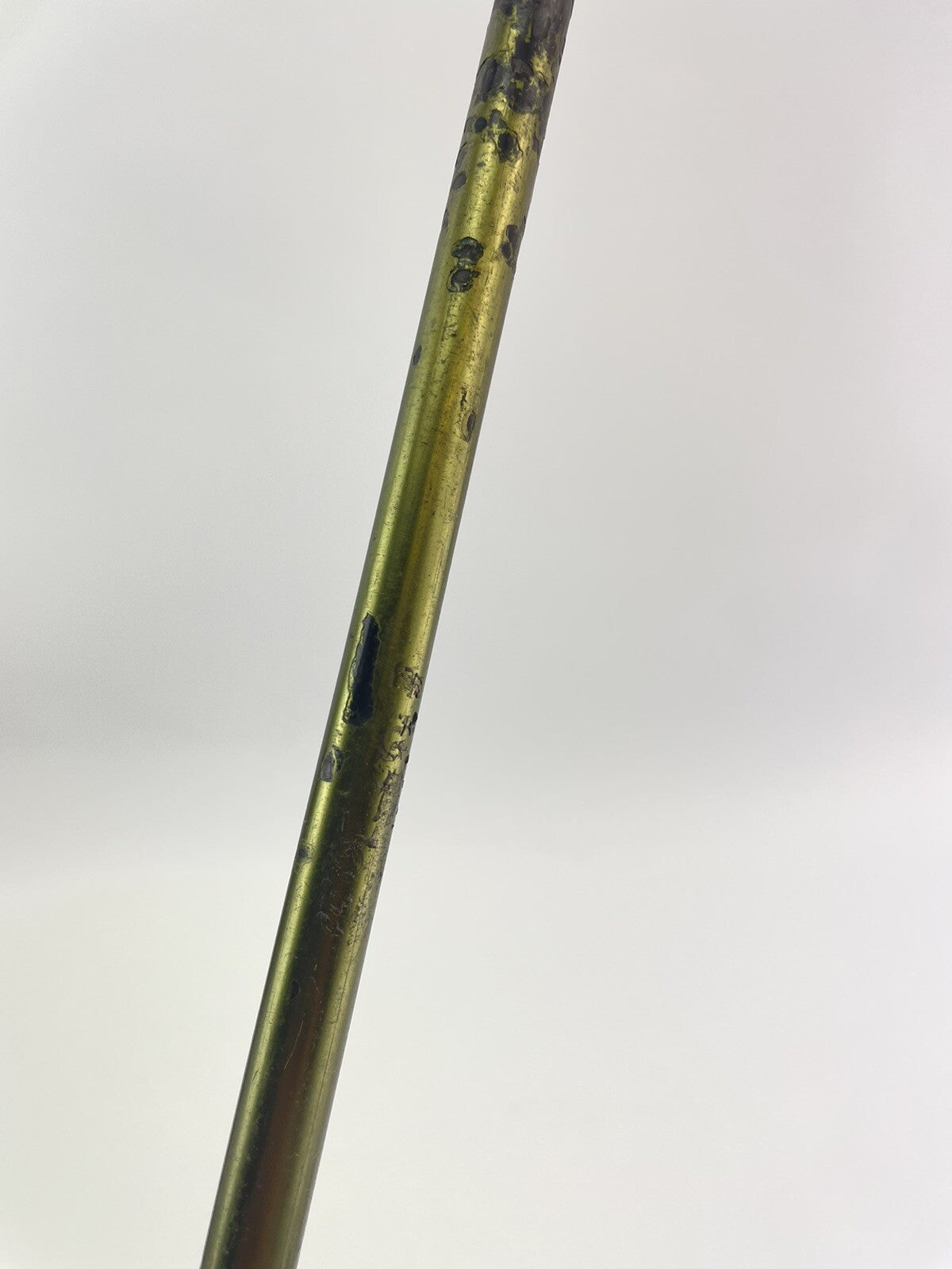 Mens Golf Hybrid 19* Attack Mid Regular Flex Graphite /Right /New Grip /2157515