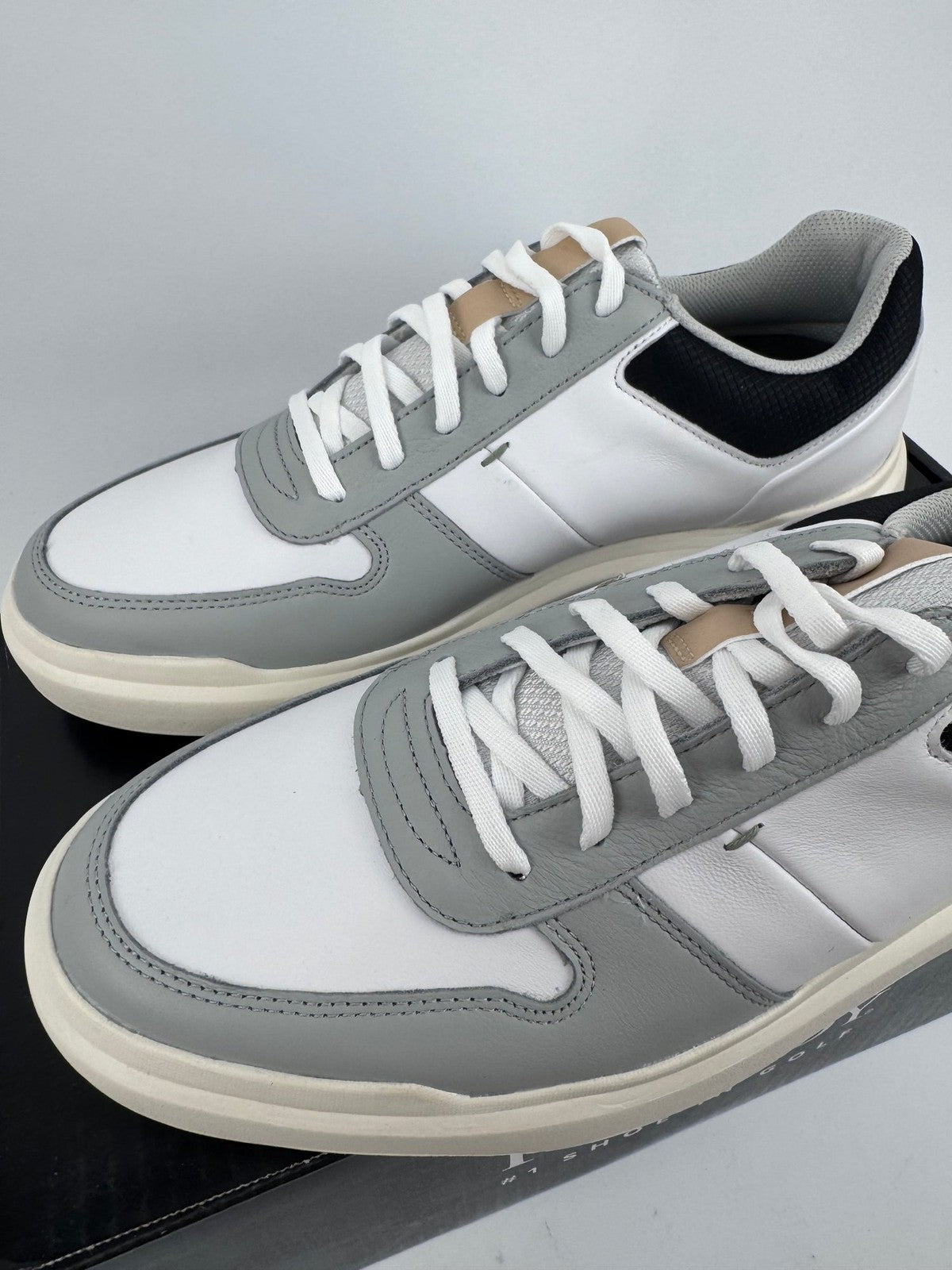 FootJoy Casual Spikeless Golf Shoes Men's Size UK 8 White Grey Leather/314342