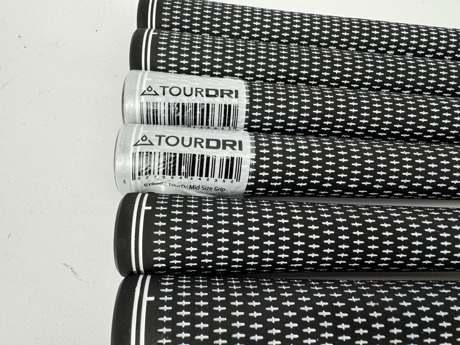 Fujikura Pro Iron Shaft Set (6) 5-PW Senior Graphite 0.355 Tapered /Mid Grips10