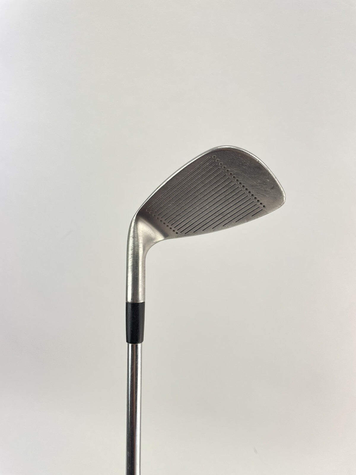 Daiwa Golf Sand Wedge Midsize Hi-Trac Regular Steel /Right /New Mid Grip /192829