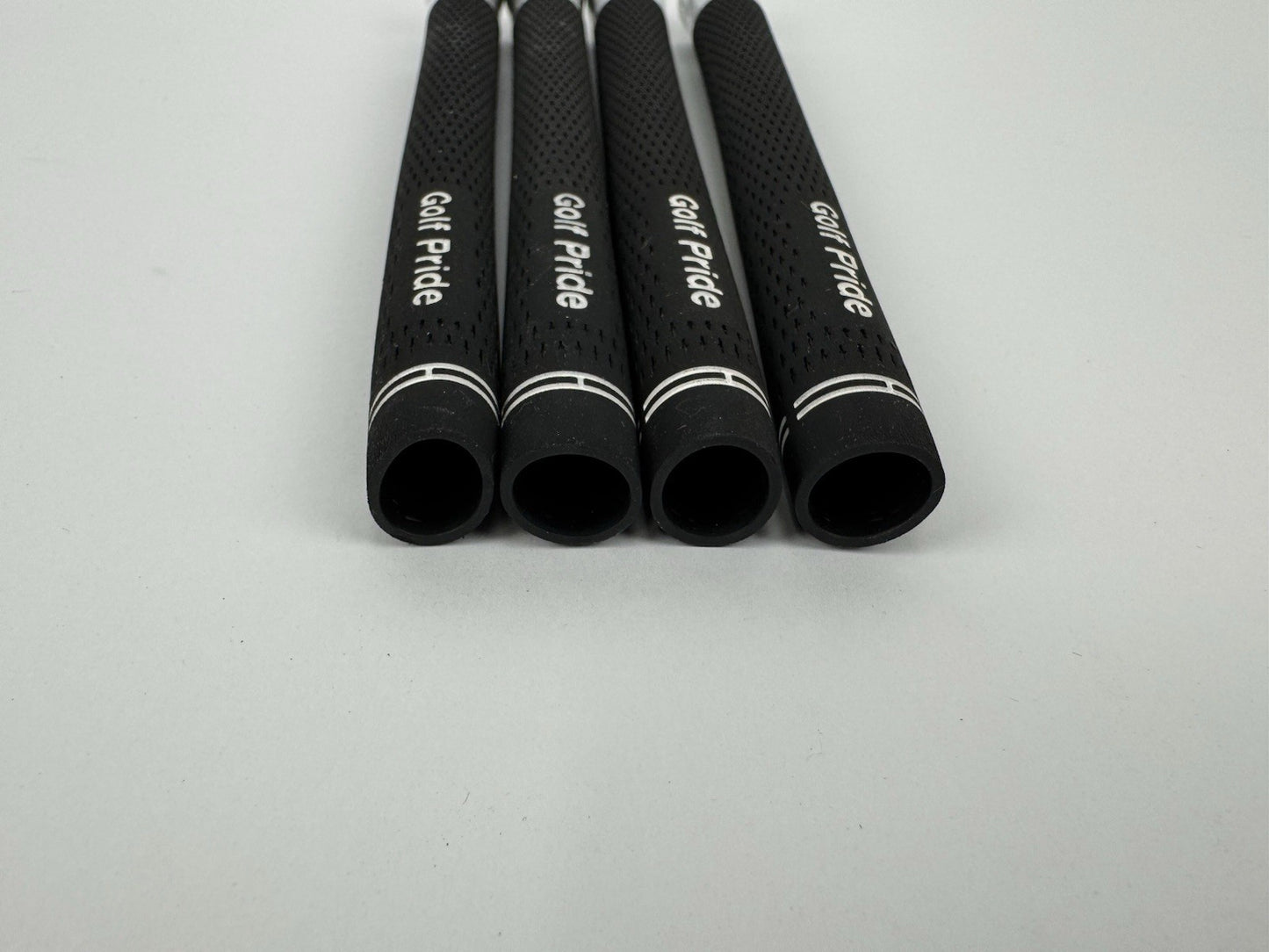Golf Pride Tour Velvet Grips (4) Men’s Standard 60R /Black /New /312898