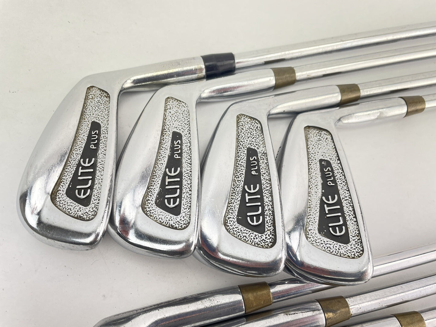 Spalding Elite Iron Set 3-9 Irons Apollo Regular Steel /Right /New Grips /177931