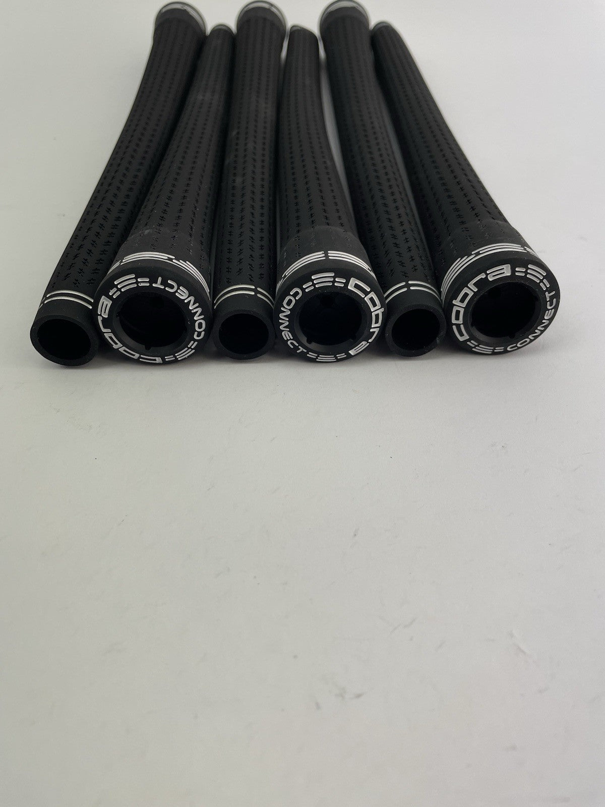 New Lamkin Golf Grips (6) Standard /+58R /Arccos Compatible /Black /White /298717