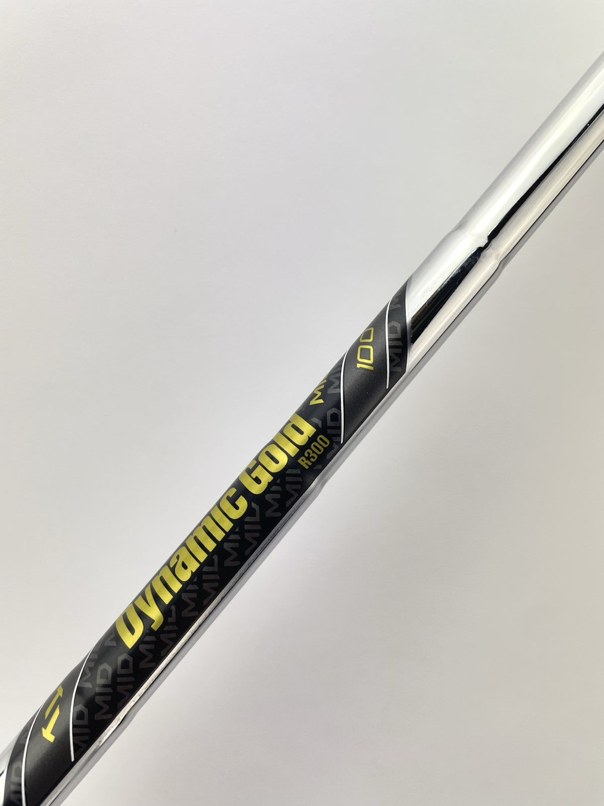 Dynamic Gold Iron Shaft Mid 100 Regular Flex Steel 35.5 /0.355 Tapered /282677