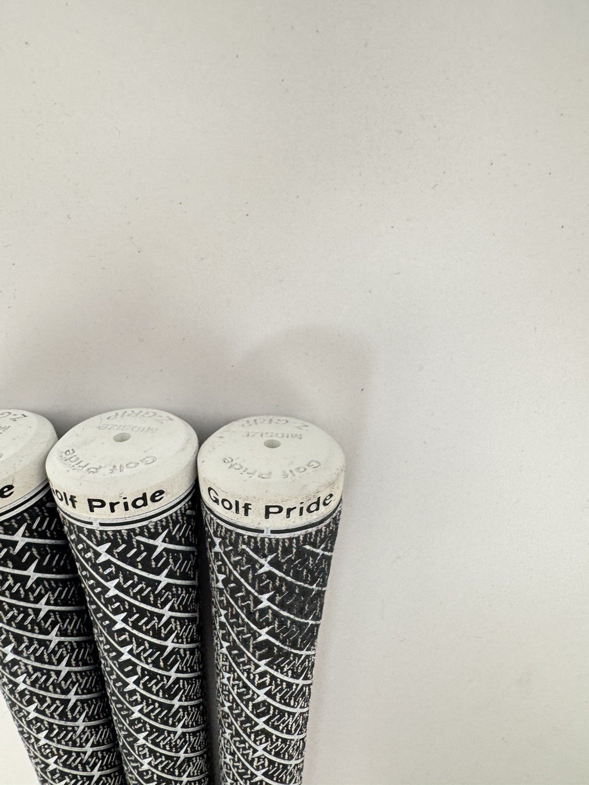 Golf Pride Z-grip Midsize Golf Grips (3) Cord /Pulled /Black/White /357065
