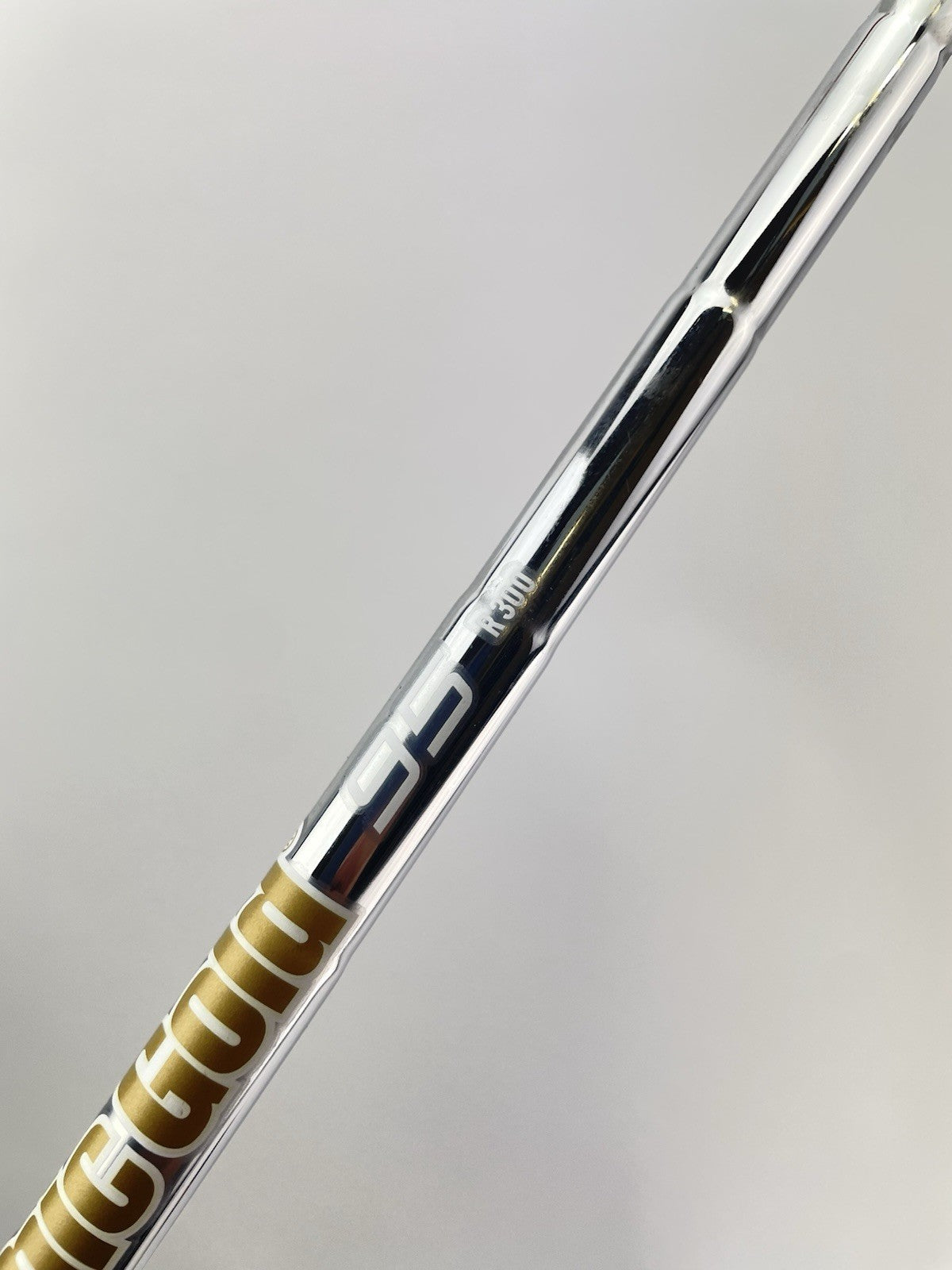 Dynamic Gold 95 Iron Shaft Regular Flex Steel 35.25” /0.355 Tapered /301425