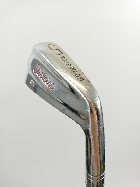 Titleist Tour Model 821 Forged Blade 5 Iron Dynamic Gold S300 / New Grip0