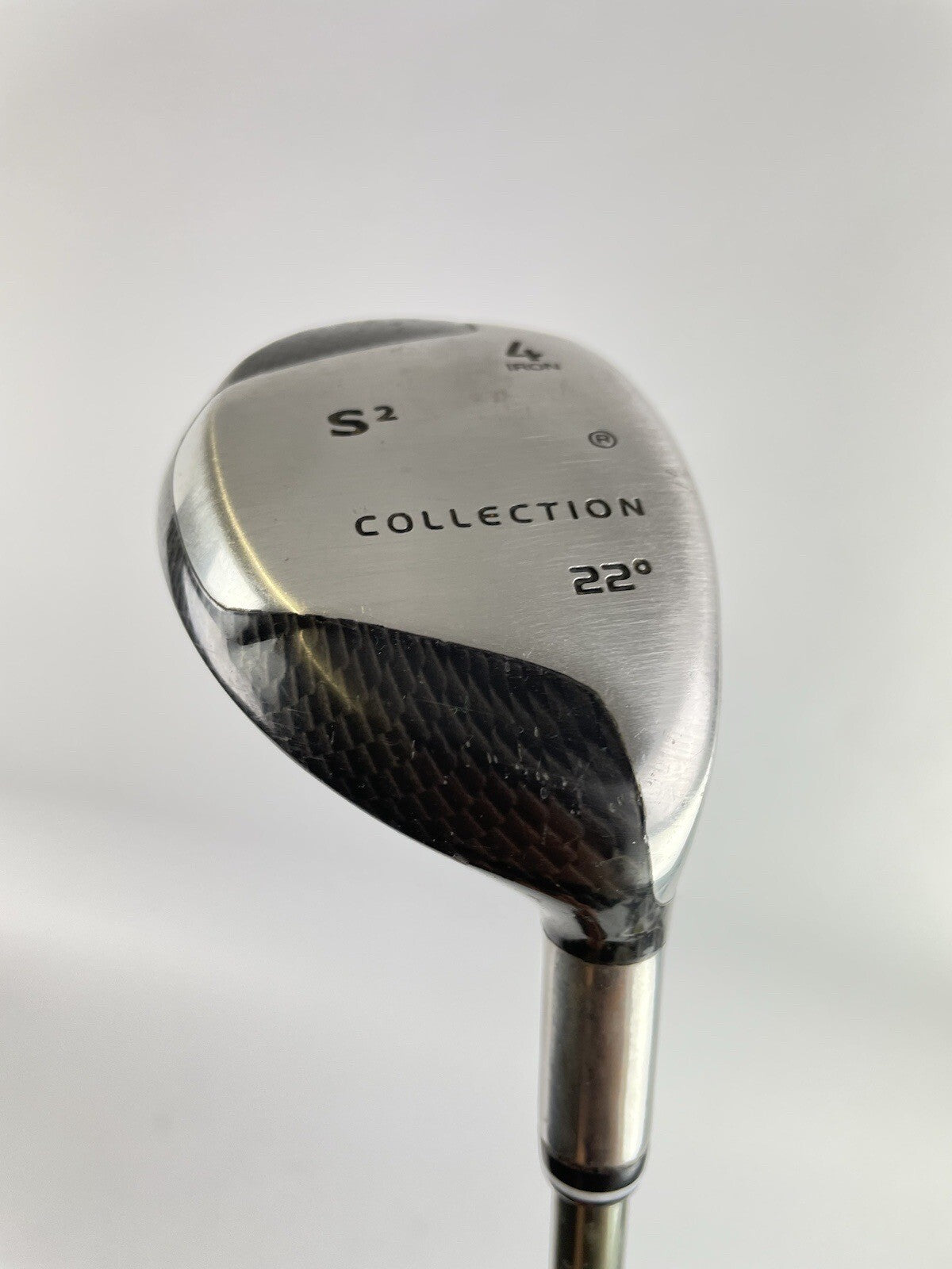 Mens Golf 4 Hybrid 22* Regular Graphite /Carbon Crown /Right /New Grip /104950