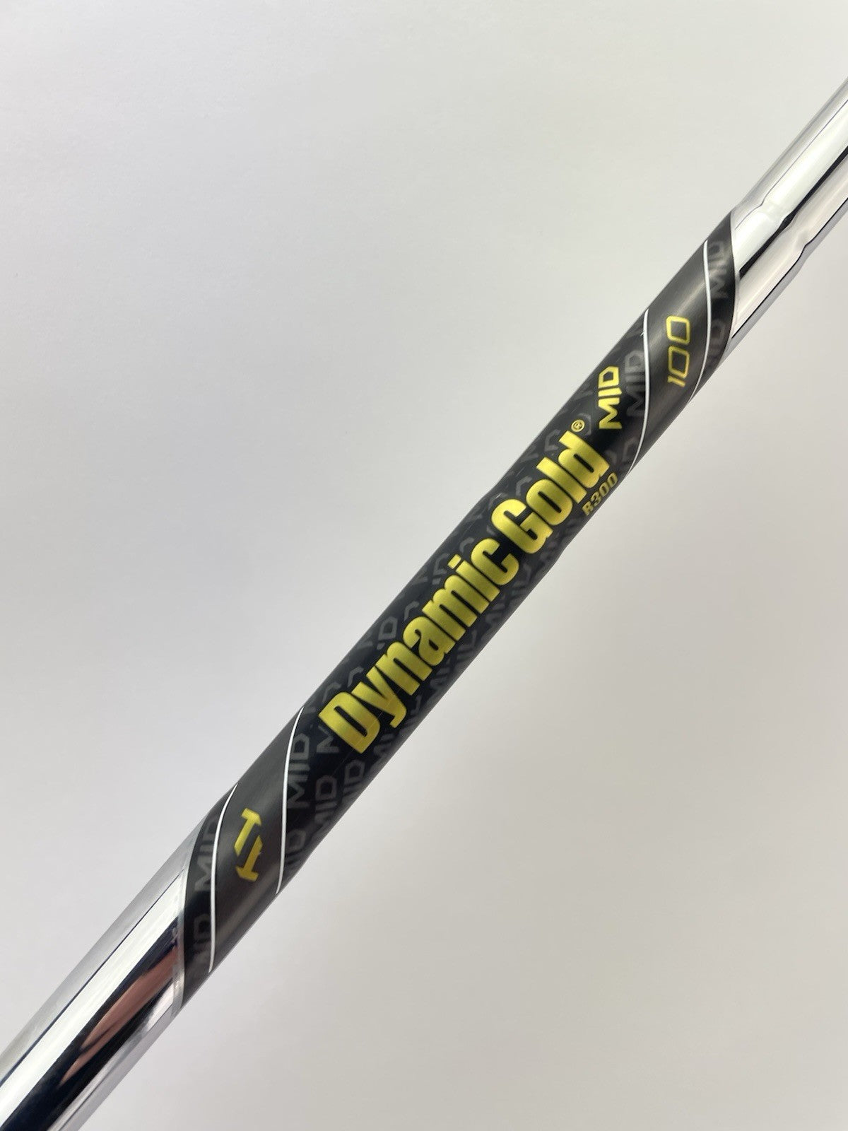 Dynamic Gold Mid 100 Iron Shaft R300 Regular Flex Steel 35.5 /0.355 /286353