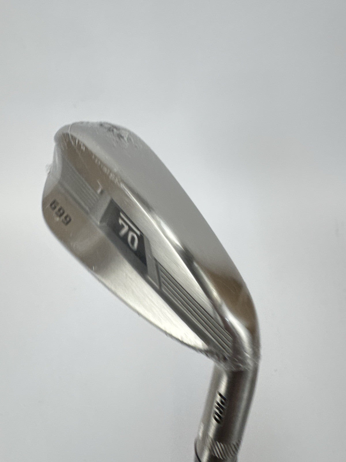 Sub 70 4 Iron Utilty 22* 699 Pro Aldila Rogue Regular Graphite /Right/New /340937