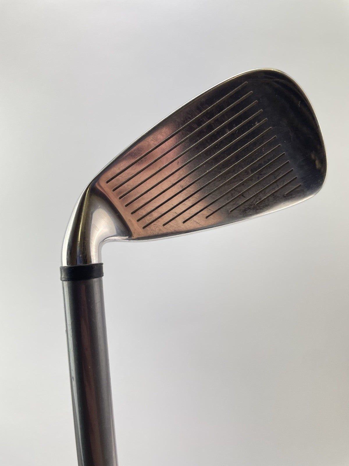 Wilson Deep Red 6 Iron Women’s Flex Graphite /Right Handed /New Grip /281386