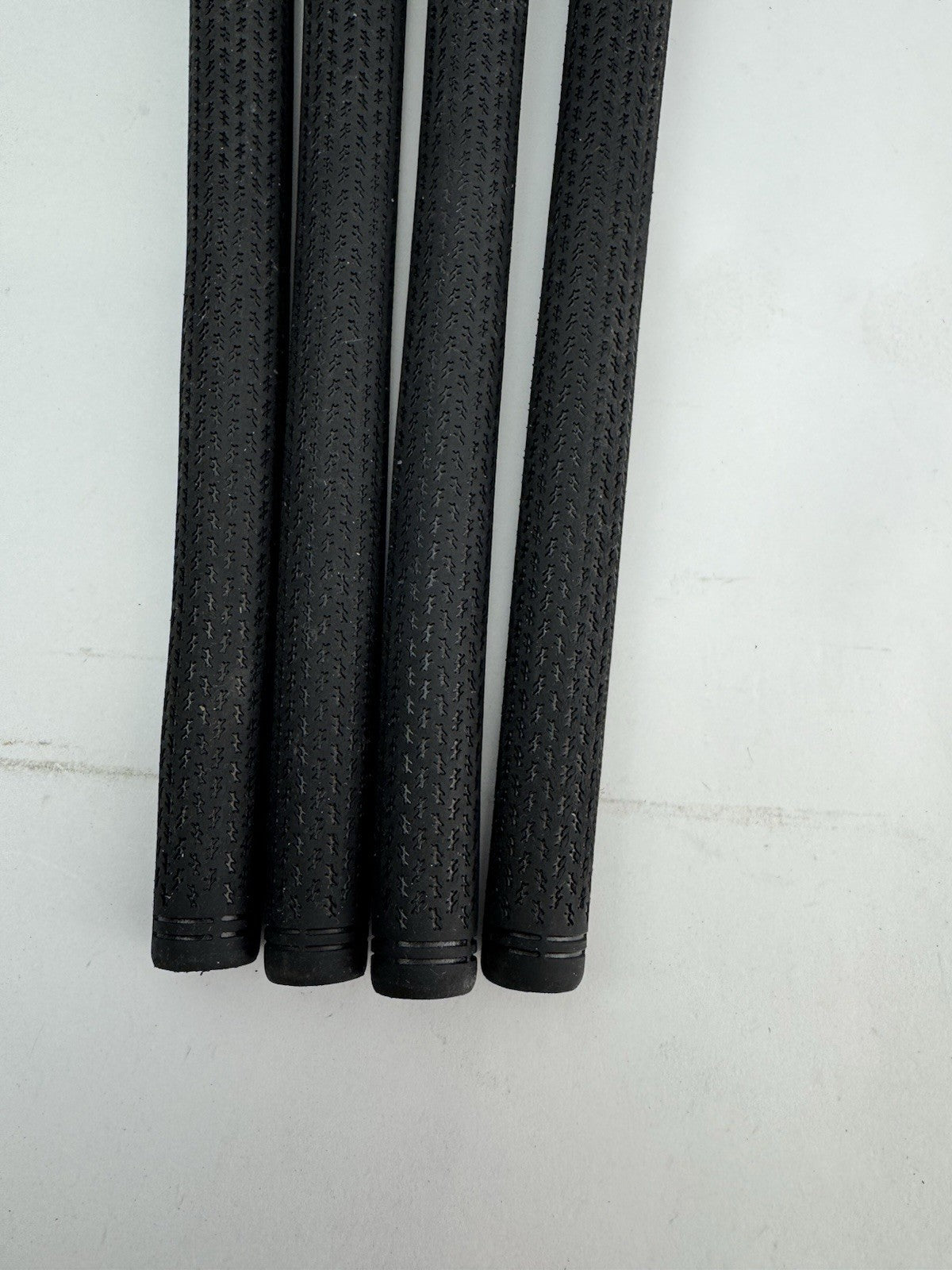 Lamkin Crossline 360 Golf Grips (4) Mens Standard /Black/White /Pulled /312621