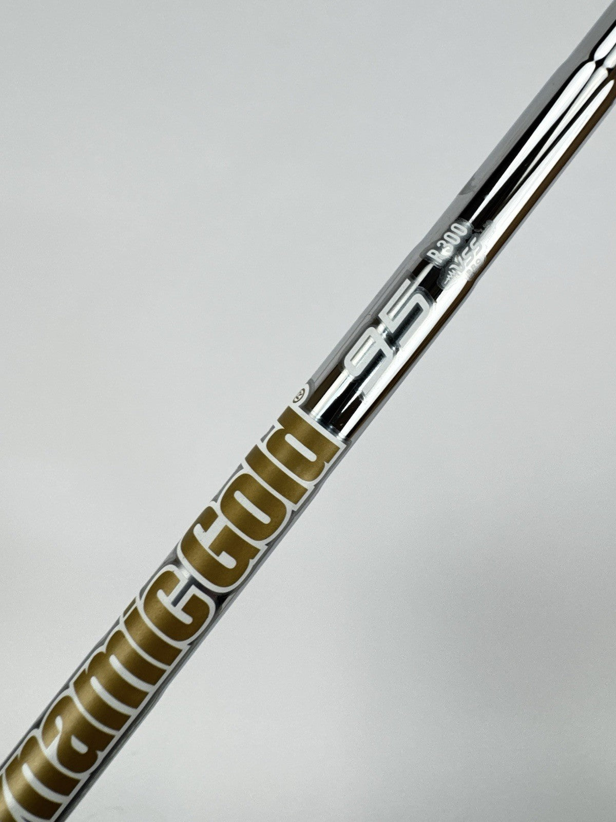 Dynamic Gold 95 Iron Shaft VSS Pro R300 Regular Steel 35.25”/0.355 Tapered/332784