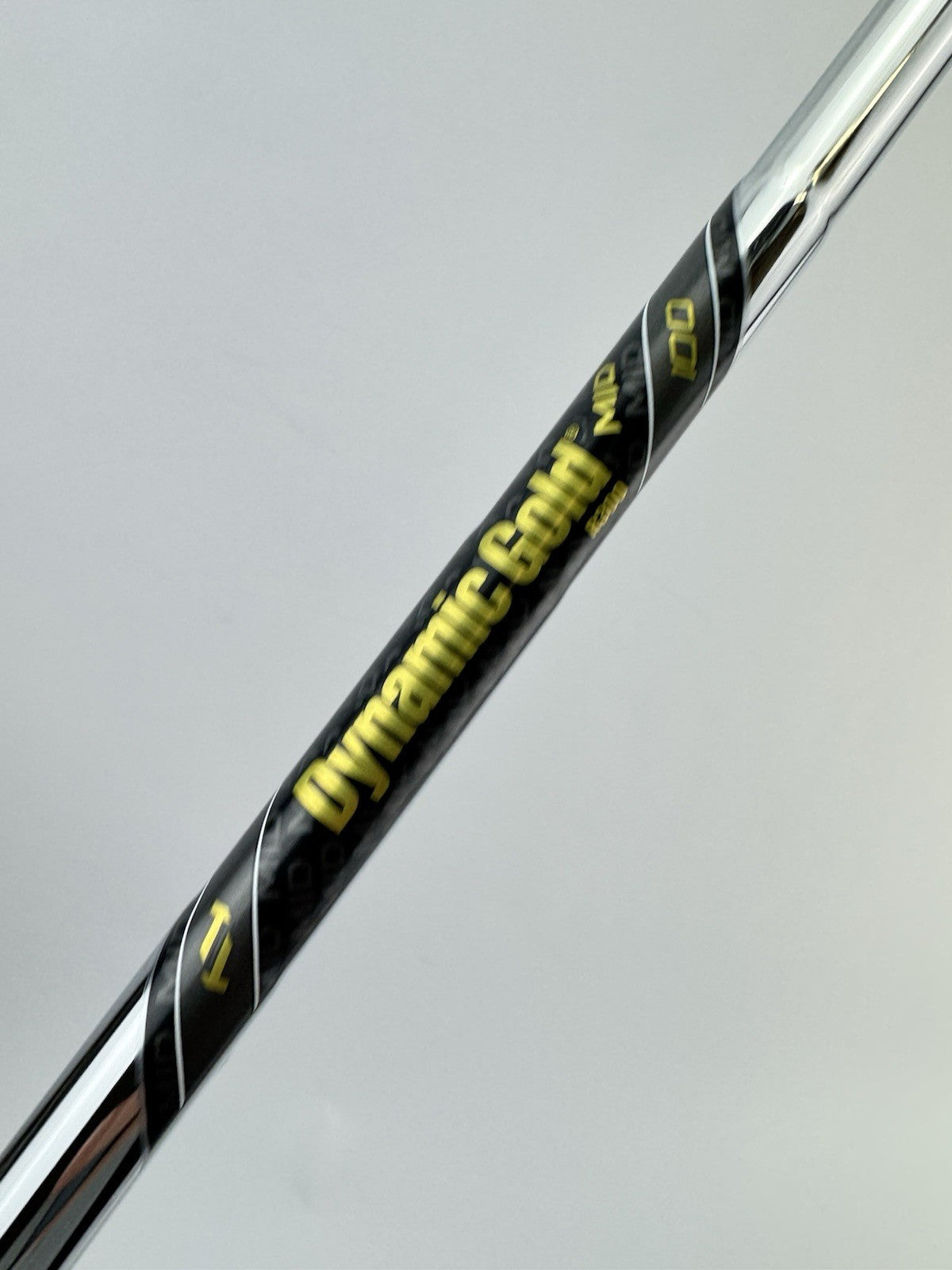 Dynamic Gold Mid 100 Iron Shaft Regular Flex Flex Steel 35”/0.370 Parallel/306242