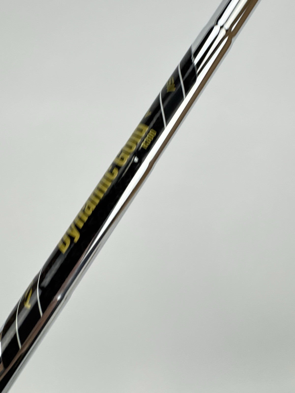Dynamic Gold 115 Iron Shaft Mid R300 Regular Flex Steel /Pured/ 36” /0.355/312395